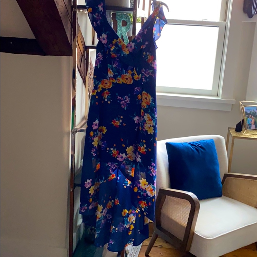 Lightweight dress. Cute for a summer wedding.
